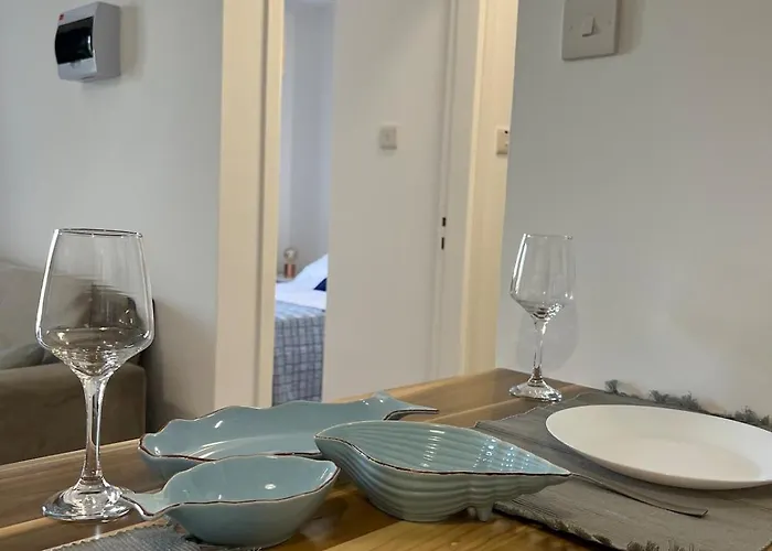 Victoria3 1-bedroom In A Privileged Location *